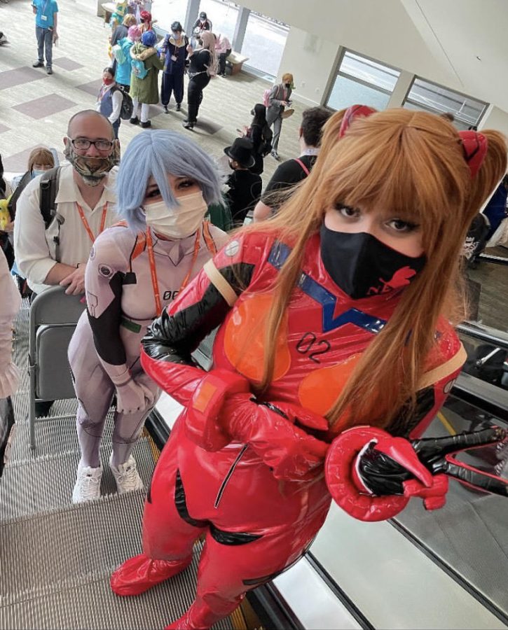 Victoria Cate and Gracey Conser cosplaying as Asuka and Rei from Neon Genesis Evangelion