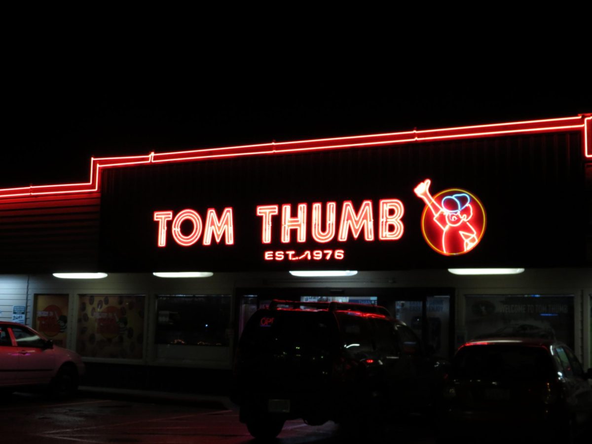 The Tom Thumb neon sign creates a great vibe in Lake Stevens, WA.