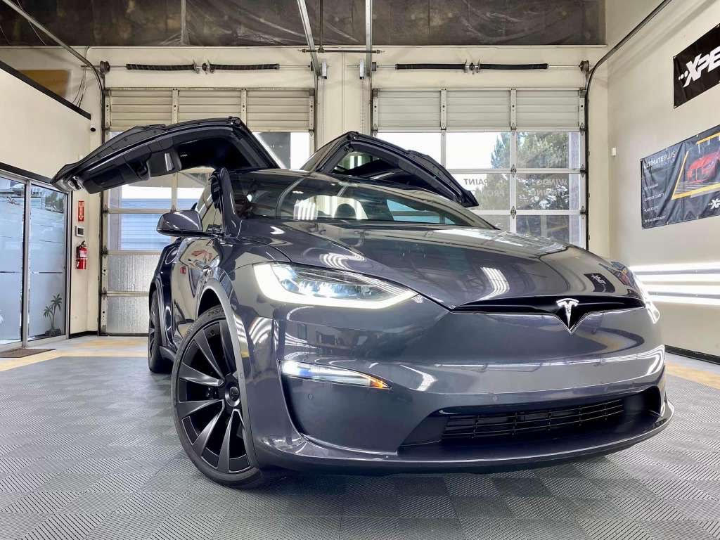 This is the Tesla, model x plaided edition. When the Tesla is at 100% it has the millage of 326. This Tesla is also $ 94,990. 